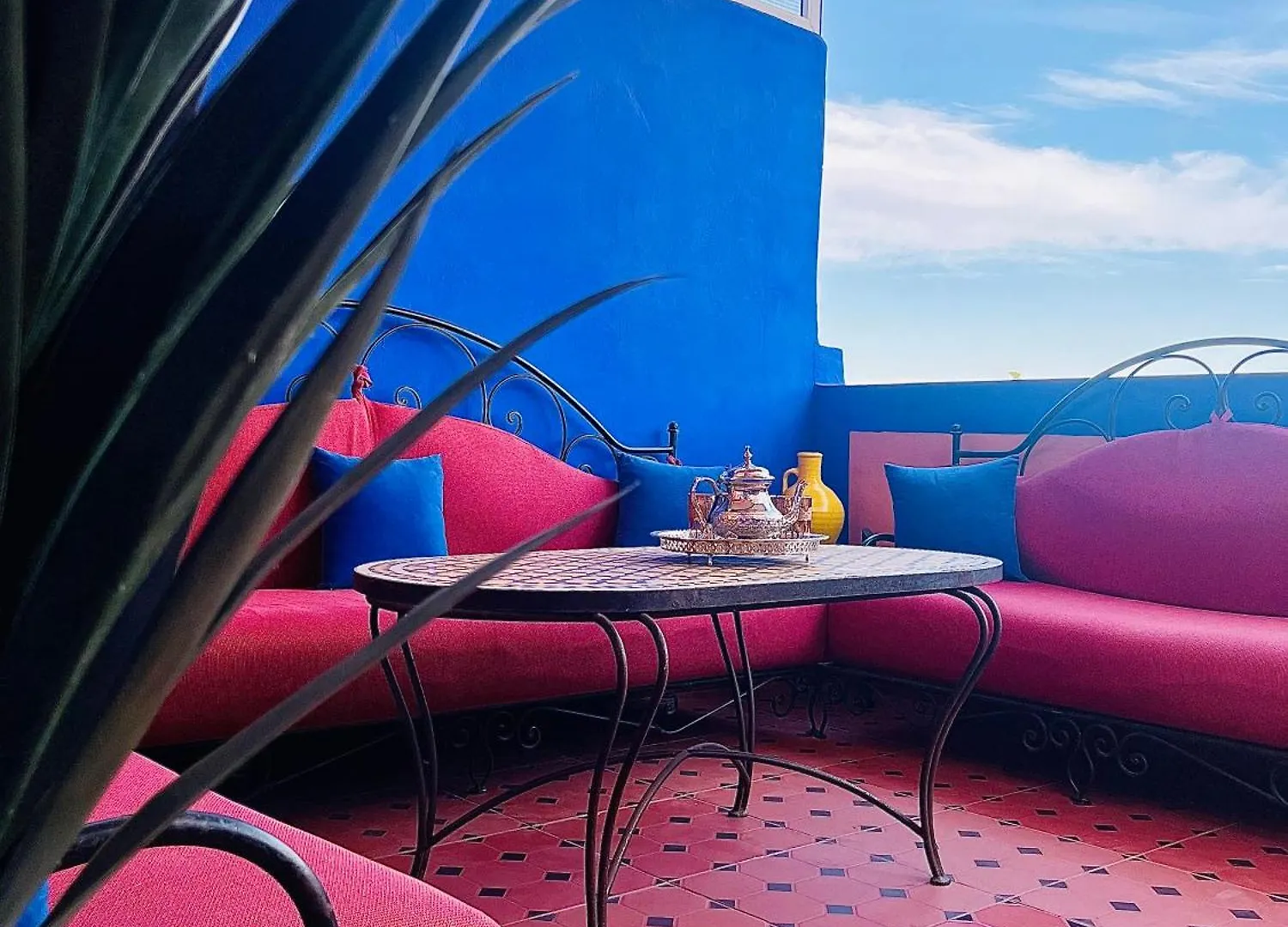 Apartment with nice private terrace&parking Appartement avec jolie terrasse privée et parking Marrakesh