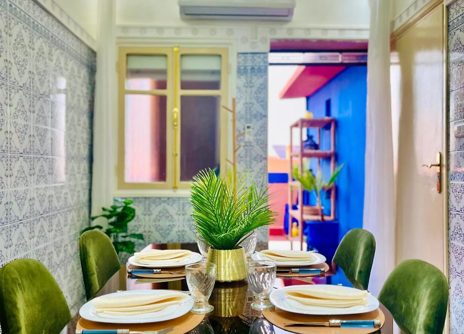 Apartment with nice private terrace&parking Appartement avec jolie terrasse privée et parking Marrakesh Maroc
